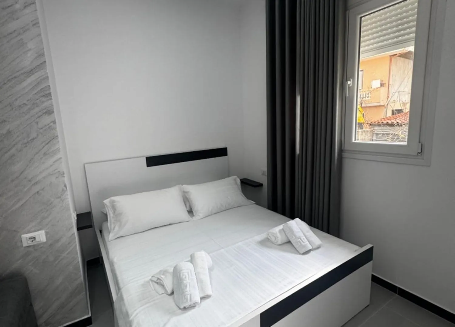 The Suite Vlorë 0*,
