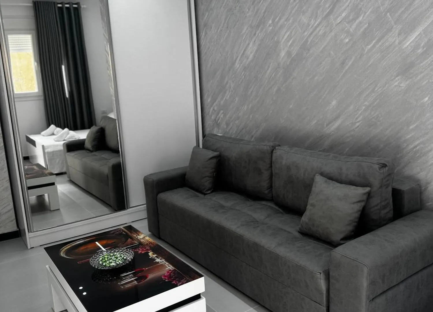 The Suite Vlorë Διαμέρισμα